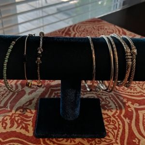 Costume Jewelry 8 Silver Bracelet Lot